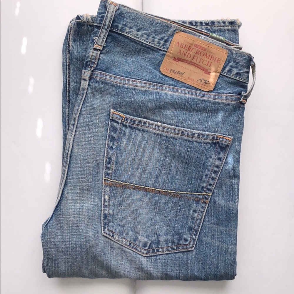 Abercrombie ✨NWT ✨Brand New Blue Denim Jeans 👖